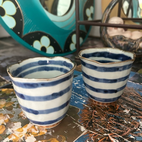 Vintage Japanese Yunomi Tea Cups Pair Stoneware Striped 3" Handmade Pottery - Picture 1 of 16